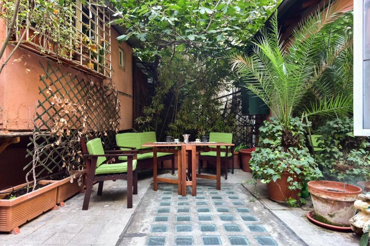 Monti Secret Garden Apartment *